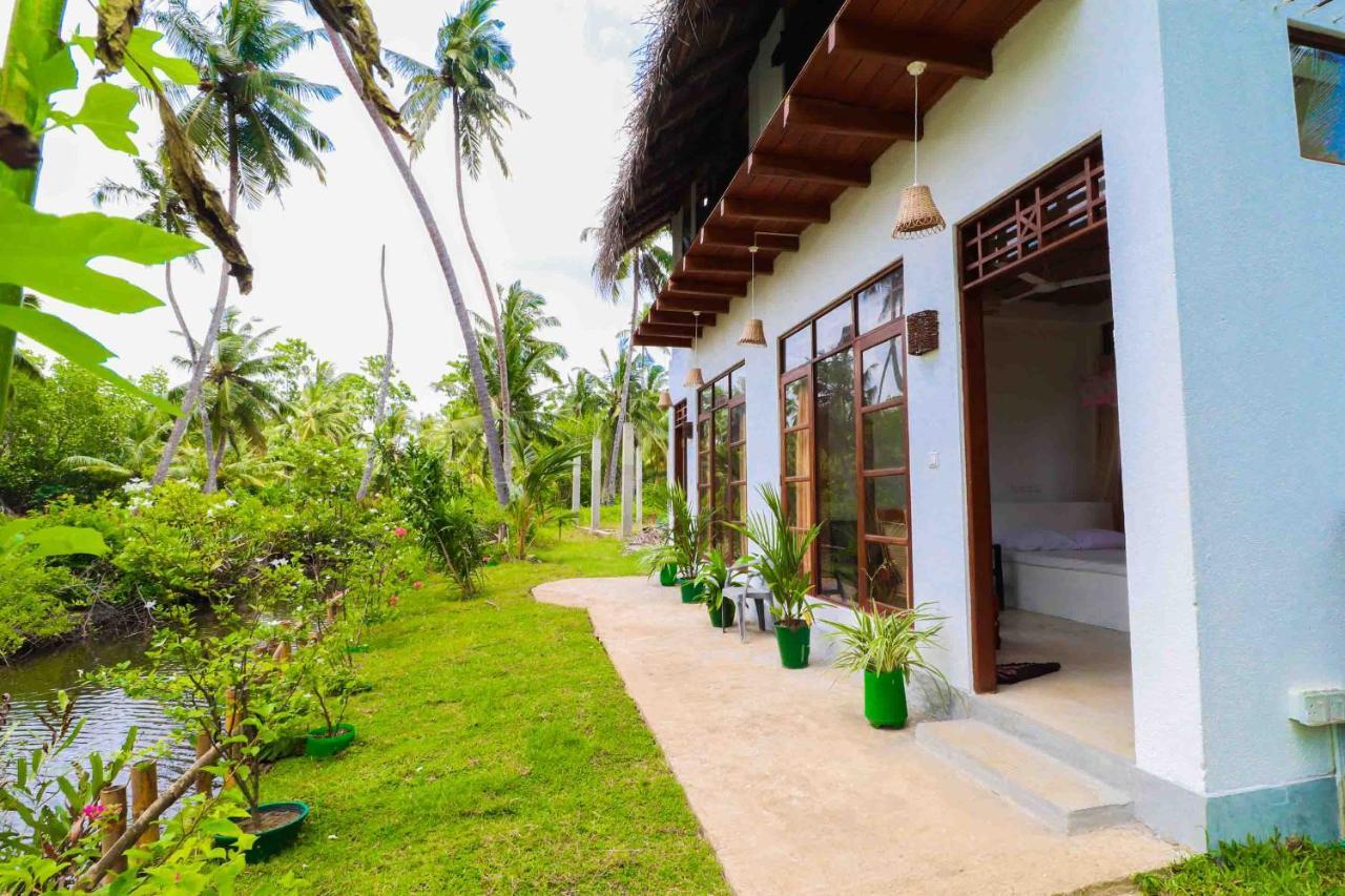 Milkyway Holiday Resort Unawatuna Exterior photo