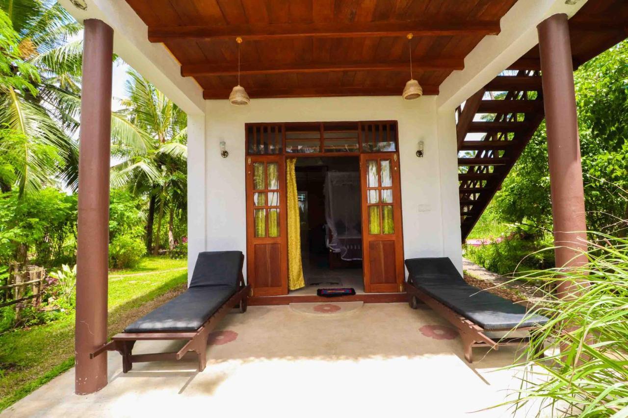 Milkyway Holiday Resort Unawatuna Exterior photo